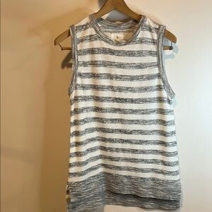 Lou & Grey Boxy White and Gray Tank Top